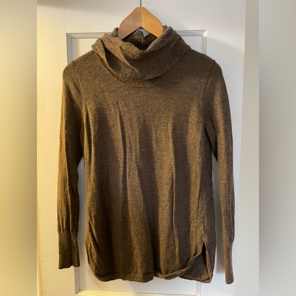Extra fine Merino turtleneck